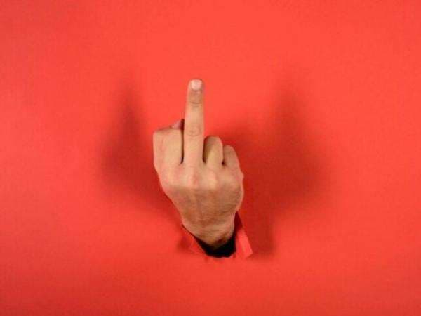 Banyak Makna Dibalik Acungkan Jari Tengah, di Romawi Kuno Sebagai Lambang Seks! Banyak Makna Dibalik Acungkan Jari Tengah, di Romawi Kuno Sebagai Lambang Seks!