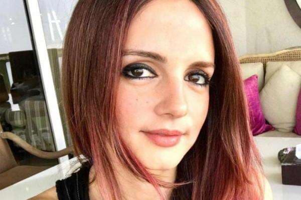 6 Fakta Mantan Istri Hrithik Roshan, Pernah Bekerja sebagai Fashion Desainer 6 Fakta Mantan Istri Hrithik Roshan, Pernah Bekerja sebagai Fashion Desainer