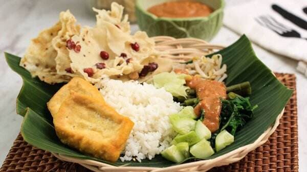 11 Makanan Khas Jawa Paling Enak dan Wajib Dicicipi 11 Makanan Khas Jawa Paling Enak dan Wajib Dicicipi