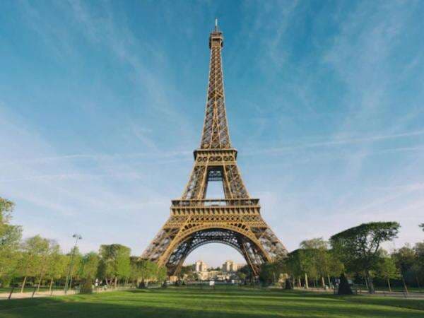Bukan Sulap Bukan Sihir! Menara Eiffel Bertambah Tinggi 6 Meter, Ini Fakta-faktanya Bukan Sulap Bukan Sihir! Menara Eiffel Bertambah Tinggi 6 Meter, Ini Fakta-faktanya