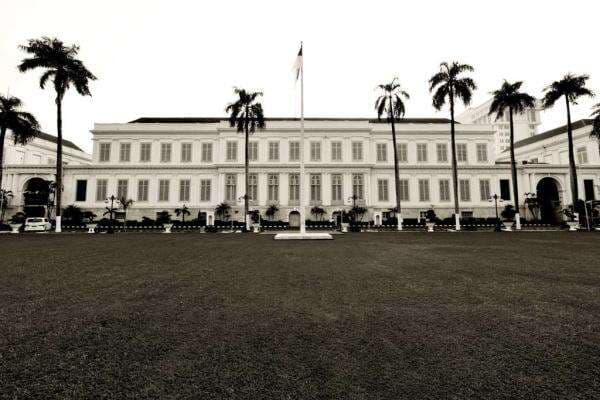 Gedung Daendels Berusia 200 Tahun Dipercantik, Sri Mulyani: Ada yang Bisa Nebak Digunakan untuk Apa? Gedung Daendels Berusia 200 Tahun Dipercantik, Sri Mulyani: Ada yang Bisa Nebak Digunakan untuk Apa?