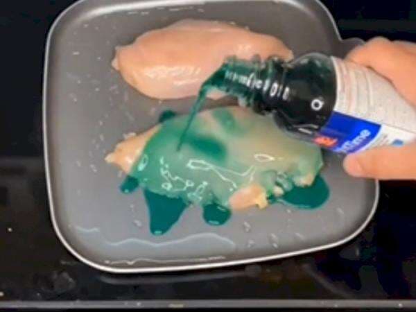 Heboh Masak Ayam Pakai Paracetamol dan Obat Batuk Sirup yang Bikin Empuk, Ini Bahayanya Heboh Masak Ayam Pakai Paracetamol dan Obat Batuk Sirup yang Bikin Empuk, Ini Bahayanya