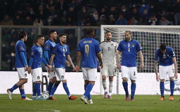 Leonardo Bonucci Masih Belum Terima Italia Gagal Lolos ke Piala Dunia 2022 Leonardo Bonucci Masih Belum Terima Italia Gagal Lolos ke Piala Dunia 2022