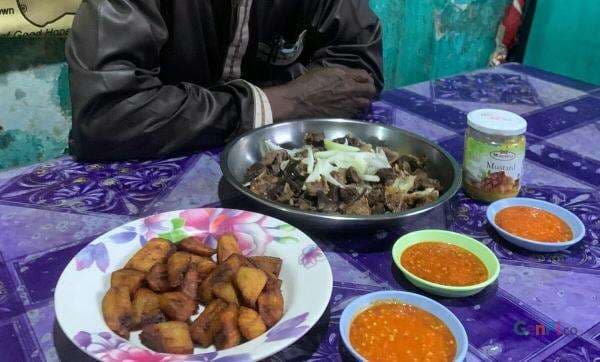 Kuliner Legendaris, Sate Domba H Ismail, Disantap Pakai Pisang Kuliner Legendaris, Sate Domba H Ismail, Disantap Pakai Pisang