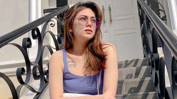 5 Gaya Seksi Celine Evangelista Pakai Hot Pants, Bikin Netizen Cenat-cenut! 5 Gaya Seksi Celine Evangelista Pakai Hot Pants, Bikin Netizen Cenat-cenut!