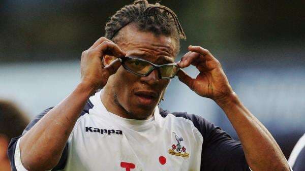 Kisah Edgar Davids, Pesepak Bola Top Berkacamata Nyentrik Kisah Edgar Davids, Pesepak Bola Top Berkacamata Nyentrik