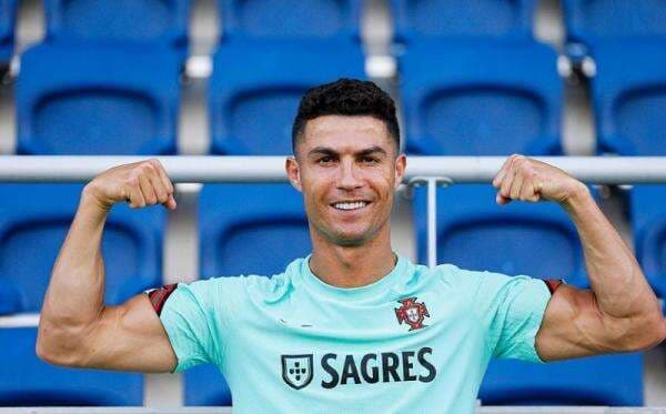 5 Cara Membentuk Perut Six Pack seperti Cristiano Ronaldo, Yuk Dicoba 5 Cara Membentuk Perut Six Pack seperti Cristiano Ronaldo, Yuk Dicoba