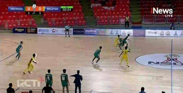 Timnas Futsal Indonesia vs Malaysia di Babak Pertama: Kedua Tim Sama Kuat 0-0 Timnas Futsal Indonesia vs Malaysia di Babak Pertama: Kedua Tim Sama Kuat 0-0
