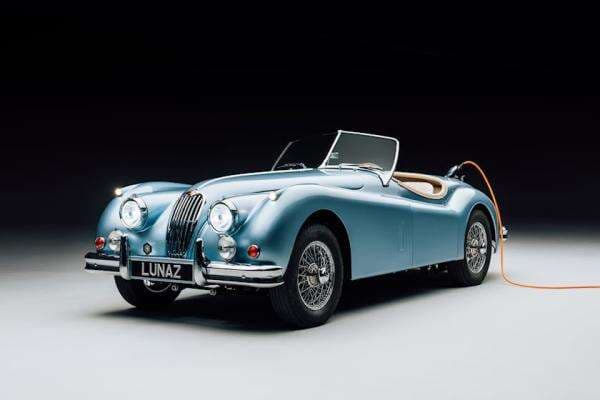 Brooklyn Beckham Dihadiahi Jaguar XK140 1954 Brooklyn Beckham Dihadiahi Jaguar XK140 1954