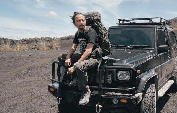 Biodata dan Fakta Fiersa Besari, Pelantun Melangkah Tanpamu yang Hobi Naik Gunung Biodata dan Fakta Fiersa Besari, Pelantun Melangkah Tanpamu yang Hobi Naik Gunung