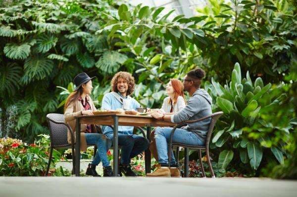 30 Pertanyaan Truth or Dare untuk Sahabat, Dijamin Seru! 30 Pertanyaan Truth or Dare untuk Sahabat, Dijamin Seru!