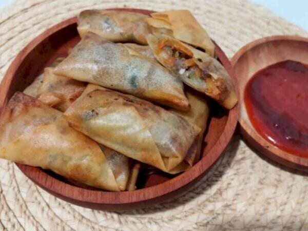 Resep Chef Ucu Sawitri, Ini Cara Membuat Takjil Lumpia Goreng Isi Daging Tanpa Garam