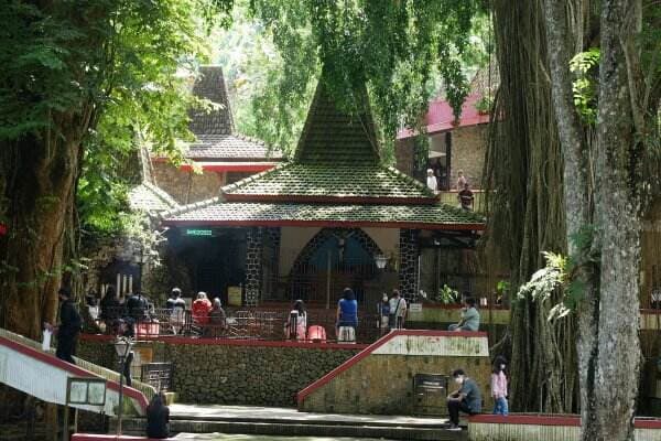 Gua Maria Sendangsono, Lokasi Keramat yang Jadi Tempat Ziarah Umat Katolik