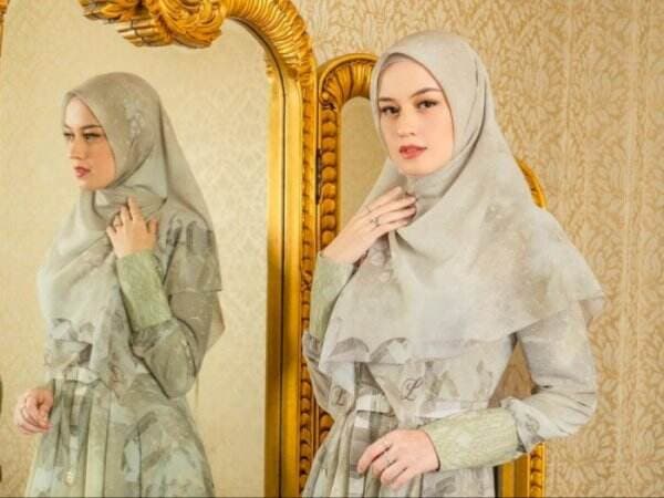 Penampilan Kimberly Ryder saat Berhijab, Pesonanya Anggun, Aura Cantik Makin Terpancar