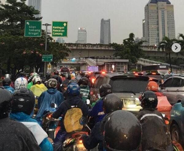 Sejumlah Ruas Jalan di Jakarta Macet Parah, Begini Penampakannya