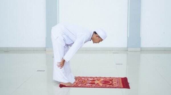 Tata Cara Sholat Kafarat Lengkap Beserta Doa dan Keutamaannya