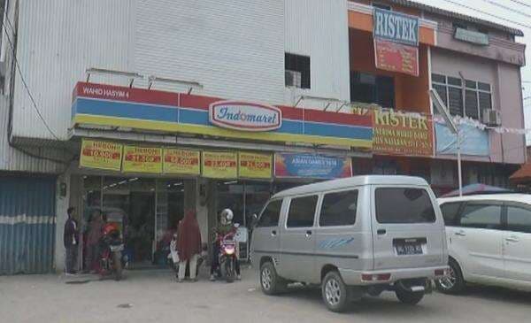 Perbandingan Gaji Karyawan Alfamart dan Indomaret, Mana Lebih Besar? Perbandingan Gaji Karyawan Alfamart dan Indomaret, Mana Lebih Besar?