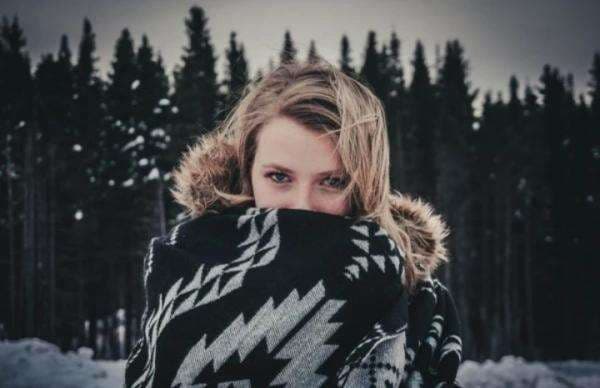 Curhat dengan Diri Sendiri Ternyata Baik untuk Kesehatan Mental Curhat dengan Diri Sendiri Ternyata Baik untuk Kesehatan Mental