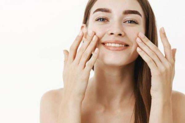 5 Rekomendasi Skincare untuk Menghilangkan Bekas Jerawat, Dijamin Ampuh 5 Rekomendasi Skincare untuk Menghilangkan Bekas Jerawat, Dijamin Ampuh