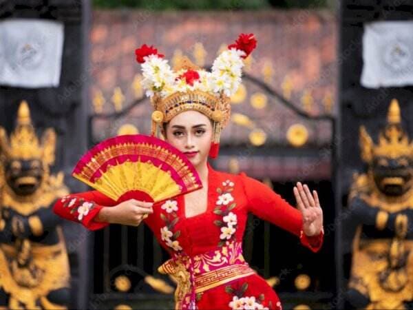 5 Tarian Bali yang Paling Ditunggu Wisatawan, Gerakannya Khas dan Penuh Makna 5 Tarian Bali yang Paling Ditunggu Wisatawan, Gerakannya Khas dan Penuh Makna