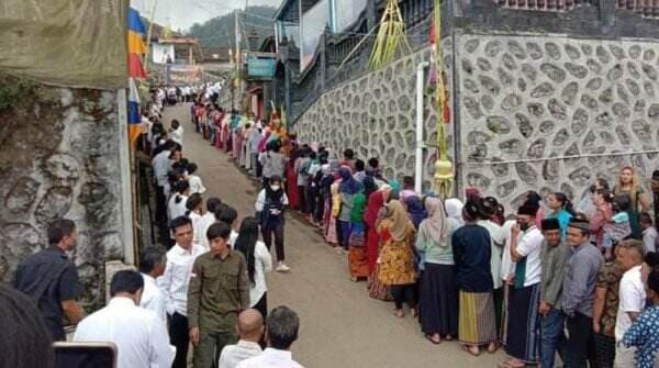 Indahnya Toleransi di Lereng Merbabu, Warga Islam, Kristen dan Katolik Salami Umat Buddha