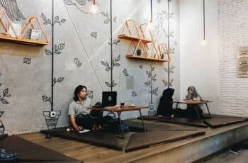 Simak, 12 Cafe 24 Jam Semarang yang Nyaman Buat Nongkrong Simak, 12 Cafe 24 Jam Semarang yang Nyaman Buat Nongkrong