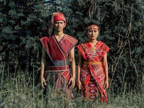 Nama-Nama Suku Bangsa di Indonesia dan Daerah Asalnya Nama-Nama Suku Bangsa di Indonesia dan Daerah Asalnya