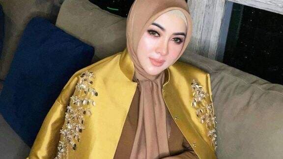 Kebongkar Kartu Incess! Fakta Syahrini Bukan Anak Pegusaha Tambang Dikuliti, Sang Ayah Nyatanya Cuma Sopir: T*i Ledik Kaya dari Lahir! Kebongkar Kartu Incess! Fakta Syahrini Bukan Anak Pegusaha Tambang Dikuliti, Sang Ayah Nyatanya Cuma Sopir: T*i Ledik Kaya dari Lahir!