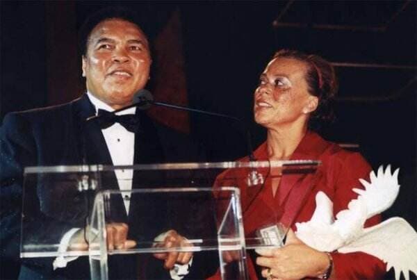 Biodata dan Agama Lonnie Ali, Istri Keempat Muhammad Ali yang Menghebohkan Biodata dan Agama Lonnie Ali, Istri Keempat Muhammad Ali yang Menghebohkan