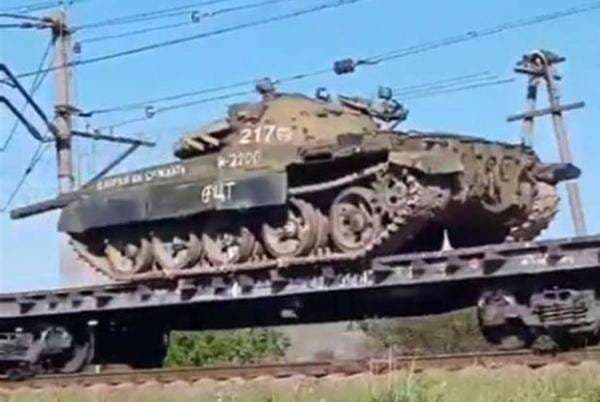 Tank T-62 yang Berusia 50 Tahun Dikirim ke Medan Perang Ukraina, Apakah Mesin Perang Rusia Menipis? Tank T-62 yang Berusia 50 Tahun Dikirim ke Medan Perang Ukraina, Apakah Mesin Perang Rusia Menipis?