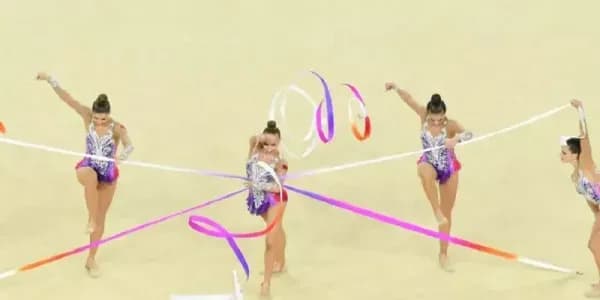 5 Macam Bentuk Gerak Dasar Ayunan Lengan dalam Senam Irama 5 Macam Bentuk Gerak Dasar Ayunan Lengan dalam Senam Irama