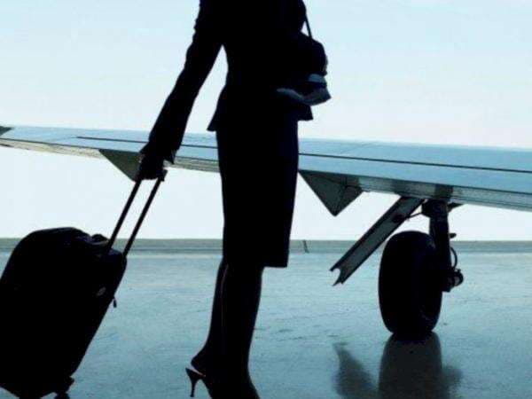 Viral Istri Gerebek Pilot dan Pramugari Lion Air Dalam Kamar, Dibantah Suami: Gak Ngapai Viral Istri Gerebek Pilot dan Pramugari Lion Air Dalam Kamar, Dibantah Suami: Gak Ngapai