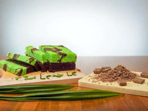 Kisah Ibu Rumah Tangga Merintis Bisnis Kue hingga Sukses, Awalnya Cuma Usaha Rumahan Kisah Ibu Rumah Tangga Merintis Bisnis Kue hingga Sukses, Awalnya Cuma Usaha Rumahan