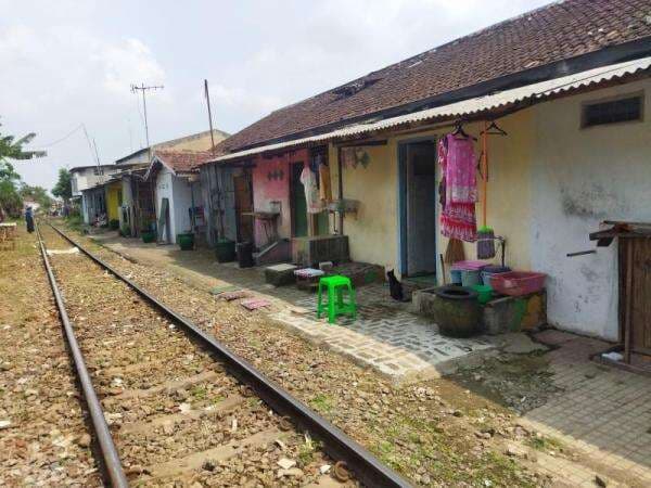 Kisah Stasiun Jagalan Malang yang Kini jadi Permukiman, Dihuni Sekitar 300 Kepala Keluarga Kisah Stasiun Jagalan Malang yang Kini jadi Permukiman, Dihuni Sekitar 300 Kepala Keluarga