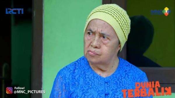 Link Live Streaming Dunia Terbalik 11 Juni 2022: Juni Goda Mak Eros yang Lagi Asyik Santap Rujak Link Live Streaming Dunia Terbalik 11 Juni 2022: Juni Goda Mak Eros yang Lagi Asyik Santap Rujak