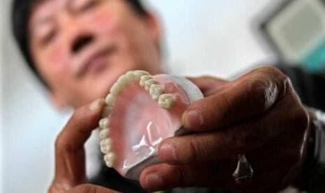 PTGMI: Ahli Gigi Nonterapis Cuma Boleh Pasang Gigi Palsu tidak Permanen PTGMI: Ahli Gigi Nonterapis Cuma Boleh Pasang Gigi Palsu tidak Permanen