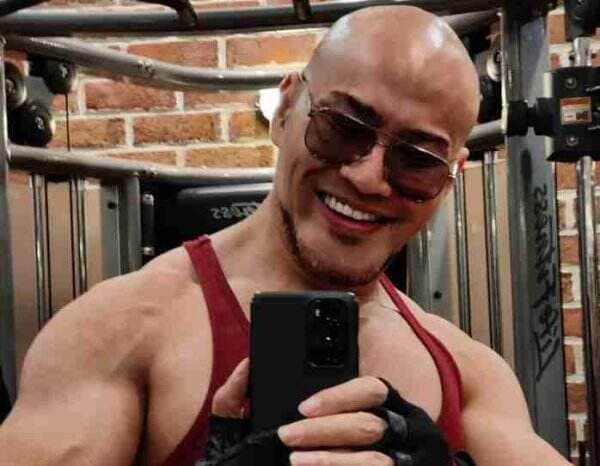 Kisah Deddy Corbuzier Tertusuk Alat Gym, Berlumuran Darah, Gegar Otak dan Mati Suri