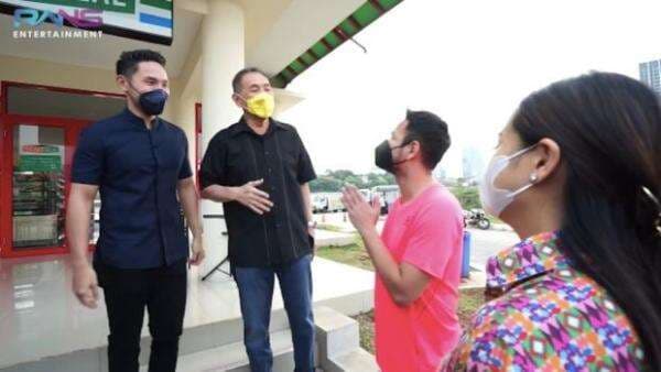 Raffi Ahmad dan Nagita Slavina Sungkem Ketemu Bos Jalan Tol: Ini Sultan Andara Beneran Raffi Ahmad dan Nagita Slavina Sungkem Ketemu Bos Jalan Tol: Ini Sultan Andara Beneran