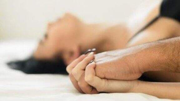 Gairah Seks Suami Menurun Moms? Ini Dia Cara Islami Bangkitkan Hasrat Suami di Ranjang, Mantap Moms, Uuuhhh... Gairah Seks Suami Menurun Moms? Ini Dia Cara Islami Bangkitkan Hasrat Suami di Ranjang, Mantap Moms, Uuuhhh...