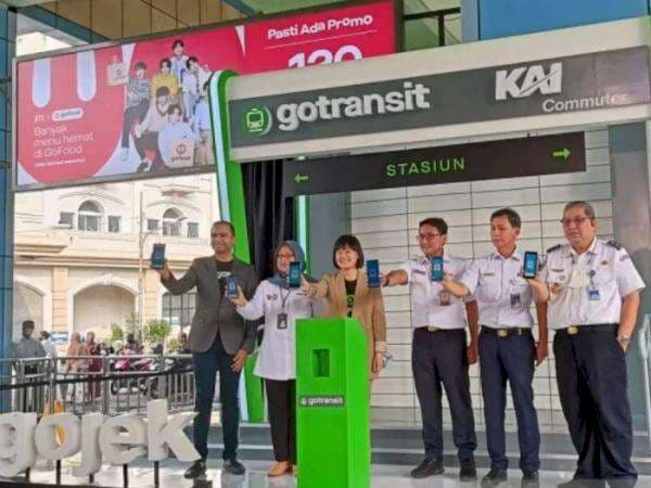 Integrasikan Pelayanan Tiket KRL, KCI-Gojek Luncurkan Aplikasi ‘Go Transit’ Integrasikan Pelayanan Tiket KRL, KCI-Gojek Luncurkan Aplikasi ‘Go Transit’