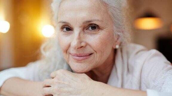 Ini Hal yang Harus Diperhatikan saat Memasuki Fase Lansia, Ahli: Jangan Lupa 4 Sehat 5 Bahagia Ini Hal yang Harus Diperhatikan saat Memasuki Fase Lansia, Ahli: Jangan Lupa 4 Sehat 5 Bahagia