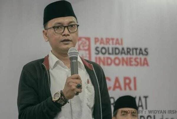 Guntur Romli: Perubahan Nama Jalan dengan Tokoh Betawi Semakin Meneguhkan Anies sebagai Bapak Politik Identitas, Habib Husin: Nah Ini Maksud Gua!