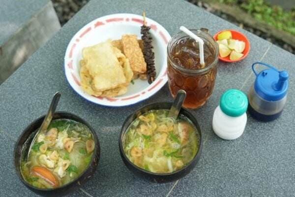 Soto Bathok Ndoro Ndeso, Usung Konsep Alam, Ada di Perbatasan Klaten-Yogyakarta