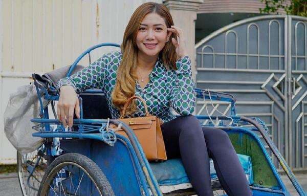 Crazy Rich Pernah Mengamen, Orang Surabaya Tak Asing Lokasinya Crazy Rich Pernah Mengamen, Orang Surabaya Tak Asing Lokasinya