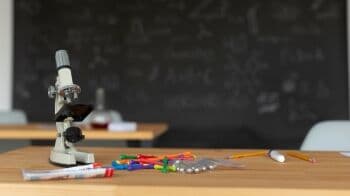 Proses Pemisahan Campuran dengan Metode Sentrifugasi Proses Pemisahan Campuran dengan Metode Sentrifugasi