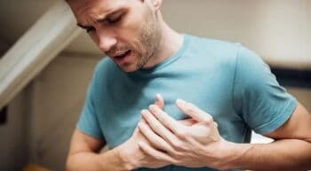 12 Cara Mengobati Angin Duduk, Minum Obat Saja Tidak Cukup! 12 Cara Mengobati Angin Duduk, Minum Obat Saja Tidak Cukup!