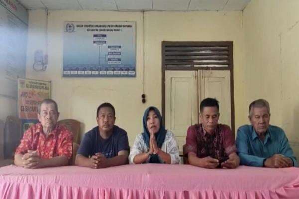 Meli Dedi Klarifikasi dan Minta Maaf, Buntut Viralnya Lagu Sikok Bagi Duo Meli Dedi Klarifikasi dan Minta Maaf, Buntut Viralnya Lagu Sikok Bagi Duo