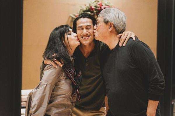 Profil Sean Gelael, Anak Rini S Bono dan Bos KFC Indonesia Profil Sean Gelael, Anak Rini S Bono dan Bos KFC Indonesia