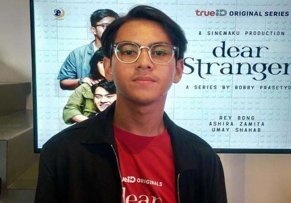 Bandel di Dear Stranger, Rey Bong: Siap dengan Komentar Tak Sedap Bandel di Dear Stranger, Rey Bong: Siap dengan Komentar Tak Sedap