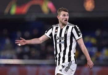 Bek Juventus Matthijs de Ligt Disebut Tertarik Gabung Bayern Munich Bek Juventus Matthijs de Ligt Disebut Tertarik Gabung Bayern Munich